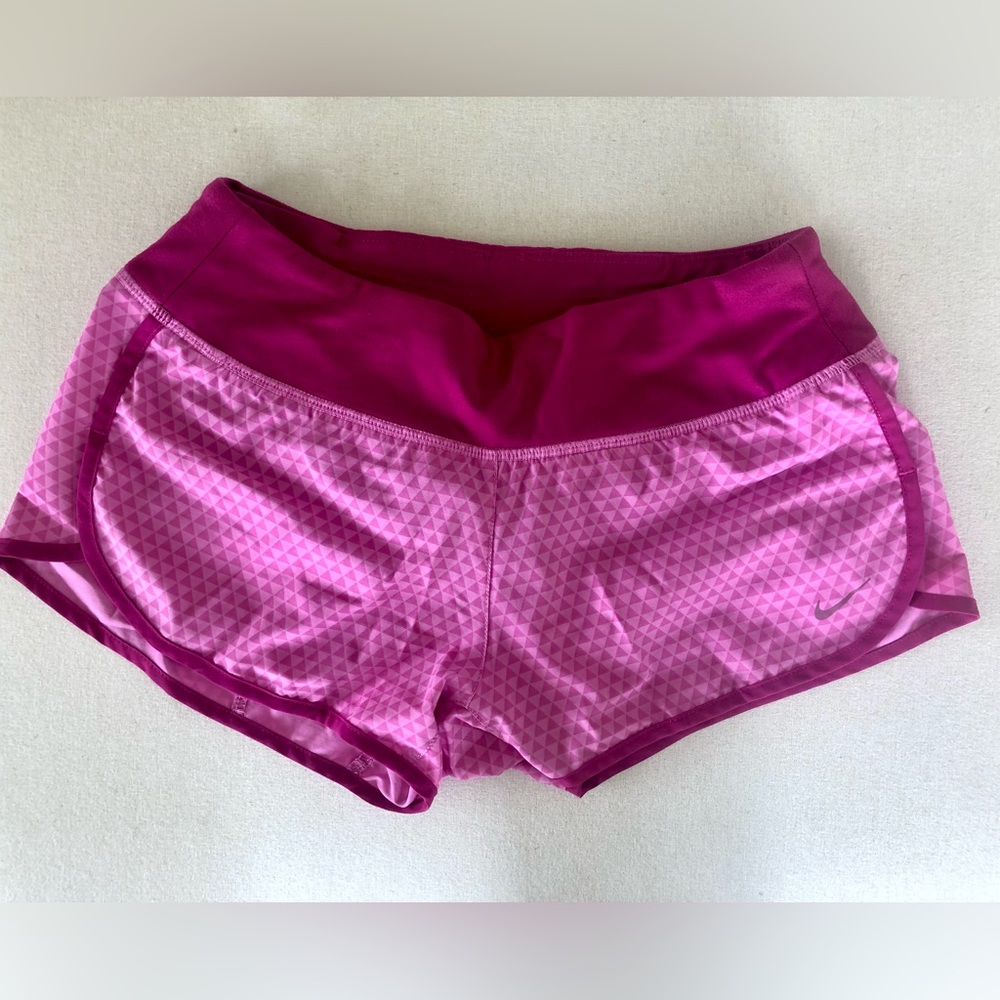 Nike dry fit shorts pink XS